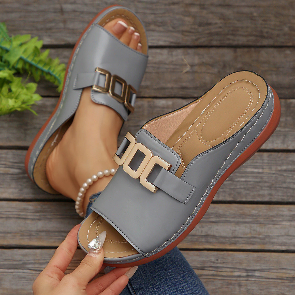 Southeast Asian Buckle Wedge Open Toe Slippers Women plus Size Metal Buckle Fish Mouth Beach Slippers