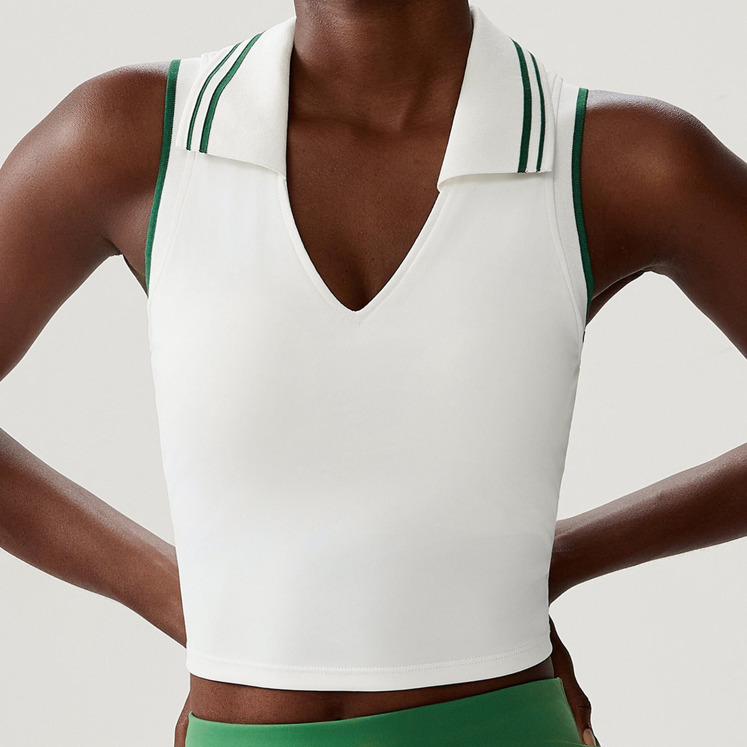Stand Collar Tennis Women Yoga Fitness Running Top Quick Drying Sleeveless Vest with Chest Pad