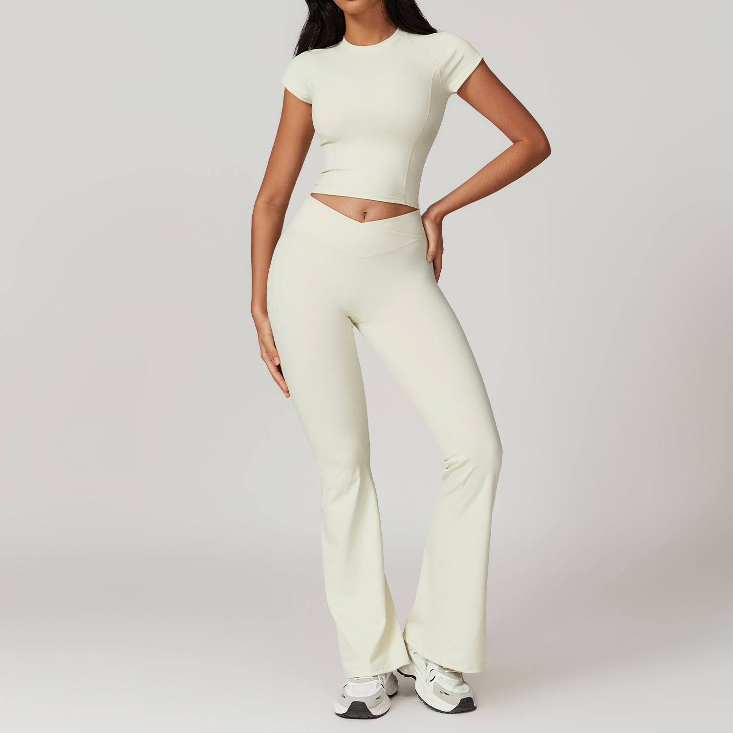 Sollinarry Sustainable Recycled Tight Quick Drying Yoga Suit Outer Wear Running Sports Short Sleeve Suit Beauty Back Workout Clothes Women