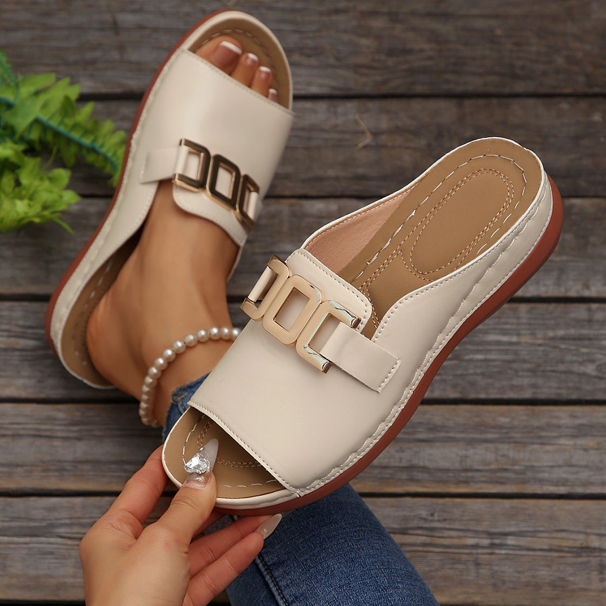 Southeast Asian Buckle Wedge Open Toe Slippers Women plus Size Metal Buckle Fish Mouth Beach Slippers